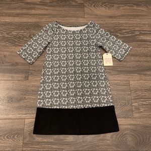 NWT Black & White Flowered Shift Dress